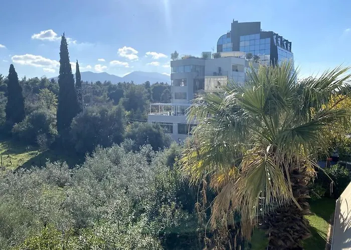 Luxury 4Br With 3 Bathrooms Apartment In Marousi