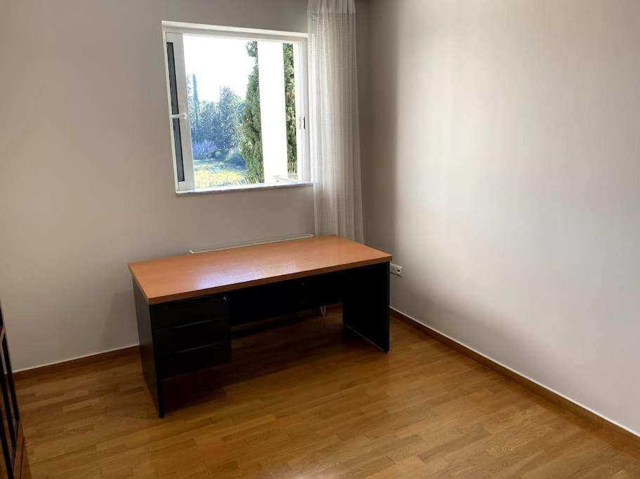 Appartamento Luxury 4br With 3 Bathrooms In Marousi