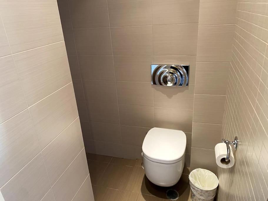 Luxury 4br With 3 Bathrooms In Marousi Appartamento *