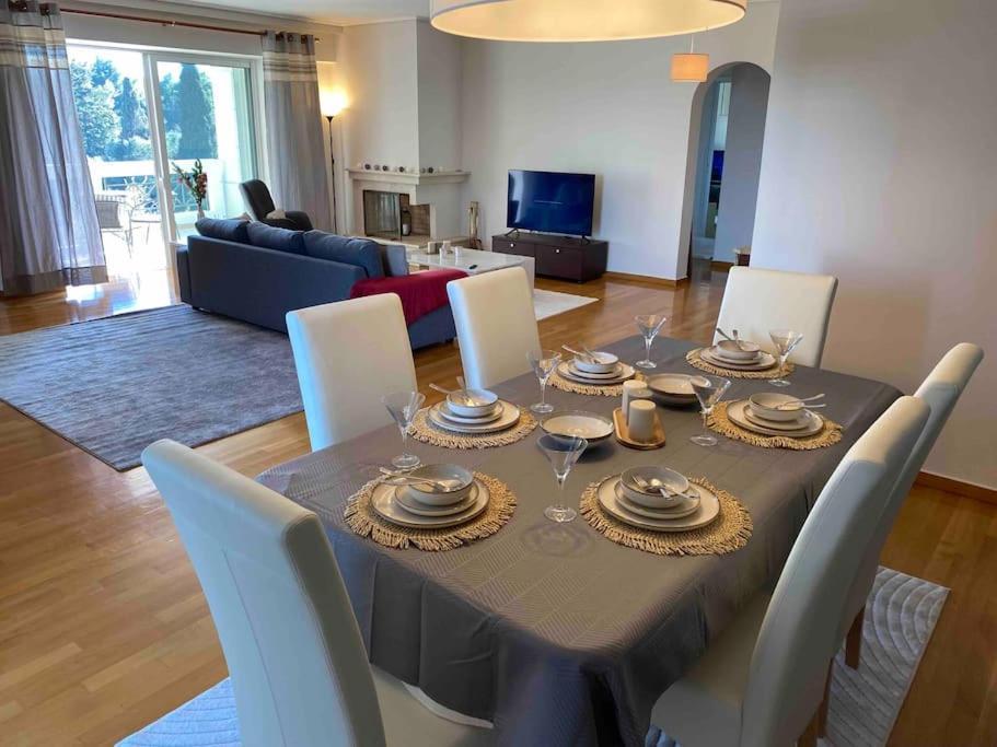 Luxury 4br With 3 Bathrooms In Marousi Appartamento